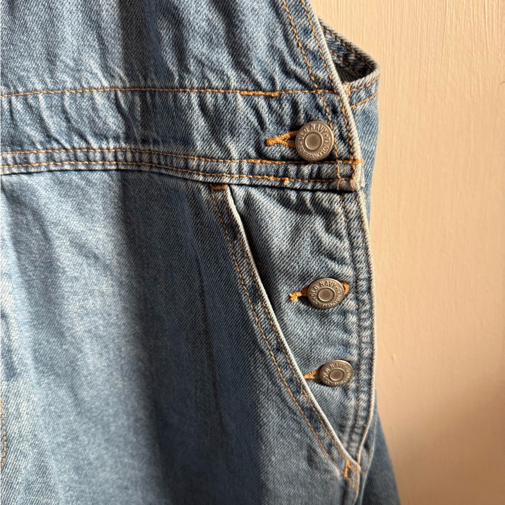 Old Navy Classic Blue Denim Overall Shorts - Picture 8 of 13